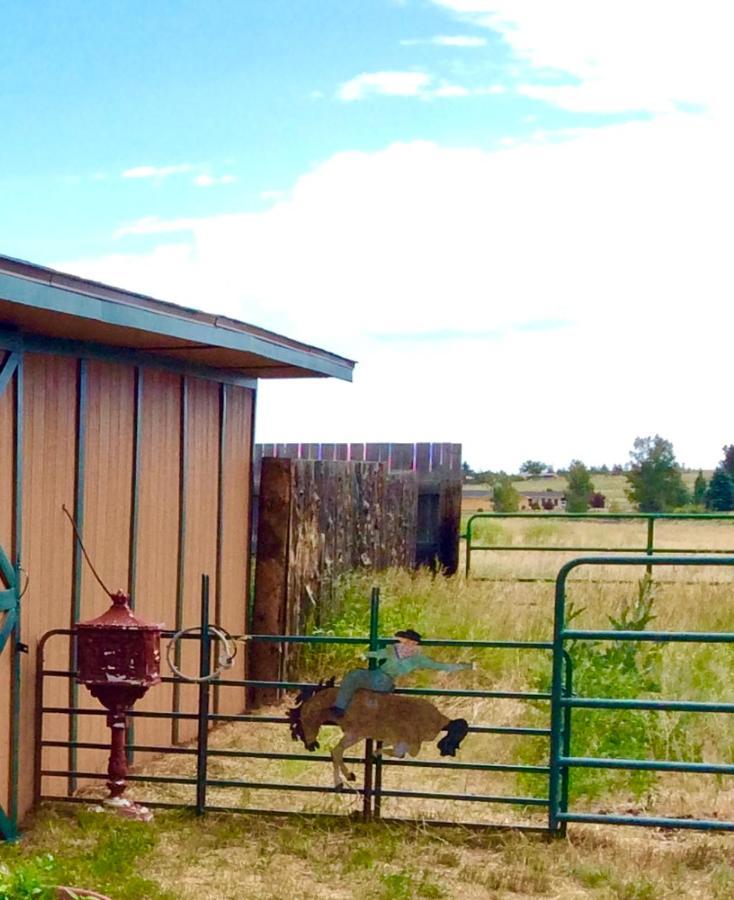Yellowstone Cattle Baron Ensuite, Private Entrance & Parking - Prairie Rose B&B Cheyenne Exteriér fotografie
